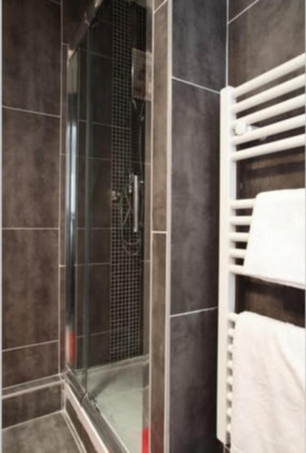 Apartamento Marche Aux Puces De Saint-Ouen Exterior foto
